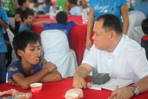 Arjay shares his thoughts to DSWD Director Joel Espejo Arjay shares his thoughts to DSWD Director Joel Espejo