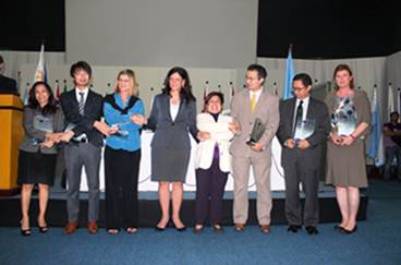Secretary Soliman joins hands with the representatives of the donor countries namely USA, Japan, Australia, Spain and the Philippines, signifying their unity and solidarity in helping the victims of typhoon ‘Pablo’ rebuild their lives.