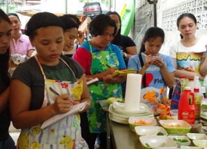 Pantawid mothers attend cooking course.