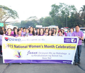 DSWD Secretary Corazon Juliano-Soliman leads the Department delegation during the National Women’s Day Parade ushering in Women’s Month held recently at Quezon Memorial Circle, Quezon City.