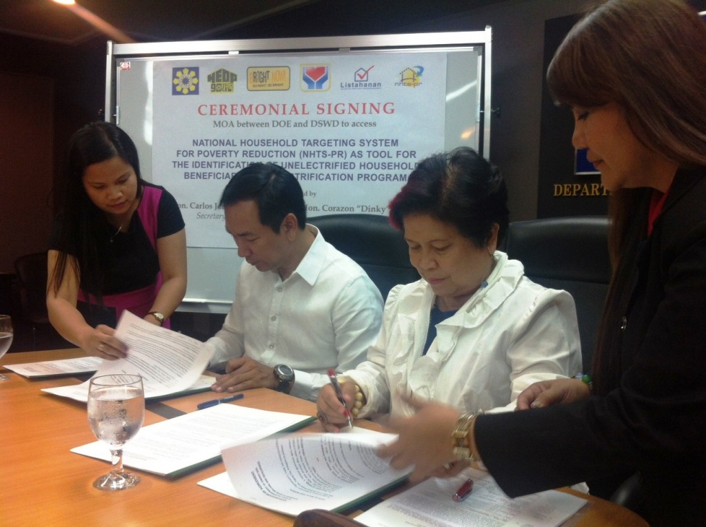 DSWD Secretary Corazon Juliano-Soliman and DOE Secretary Carlos Jericho L. Petilla sign a memorandum of agreement on the implementation of the Nationwide Intensification of Household Electrification (NIHE) project. As a partner agency, the DSWD shall provide a list of potential household beneficiaries for the NIHE project using the Listahanan or the National Household Targeting System for Poverty Reduction (NHTS-PR).