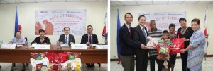 Left Photo: DSWD Undersecretary for Policy and Plans Group Florita Villar, DSWD Secretary Judy M. Taguiwalo, GT Foundation Executive Director and Metrobank Foundation President Aniceto M. Sobrepeña, and GTFI Deputy Executive Director and Metrobank Foundation Executive Director Nicanor L. Torres sign a Memorandum of Agreement (MOA) for the conduct of the 2017 Bags of Blessing Project. Right Photo: Ceremonial turnover of the Bags of Blessing food pack to a family beneficiary from the City of Manila.