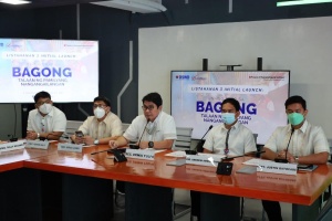 Department of Social Welfare and Development (DSWD) Secretary Erwin T. Tulfo (middle) spearheads the launching of the initial result of the third nationwide Listahanan assessment. Also joining the Secretary are (from left to right): Undersecretary Adonis Sulit; Undersecretary Jerico Javier; Director Andrew Ambubuyog; and, Director Justin Batocabe.