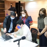 Department of Social Welfare and Development Secretary Erwin T. Tulfo, together with (left-right) Information and Communication Technology Management Service Director III Christian Joseph Regunay, Standards and Capacity Building Group Undersecretary Denise Florence B. Bragas, SCBG Assistant Secretary Diana Rose S. Cajipe, and Standards Bureau Director Atty. Justin Caesar Anthony D. Batocabe, navigates the online platform for the application of registration and licensing of Social Welfare and Development Agencies during the launching of the DSWD Regulatory eServices on Tuesday, September 13 at the DSWD Central Office.