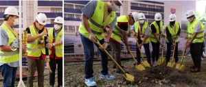 DSWD Secretary Erwin T. Tulfo spearheads the lowering of the time capsule during the groundbreaking ceremony of the proposed DSWD-Field Office IV-A in Lipa City, Batangas on September 2.