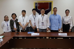 (From left to right) Resource Generation and Management Office Head Catherine Grace M. Lagunday, Social Welfare Institutional Development Bureau Assistant Director Edna Sacedor, Operations Group Undersecretary Jerico Francis L. Javier; Special Projects Undersecretary Eduardo M. Punay, Secretary Rex Gatchalian; New Zealand Ambassador to the Philippines Peter Kell; and Ms. Fiat Bisda of the Embassy of New Zealand in the Philippines.