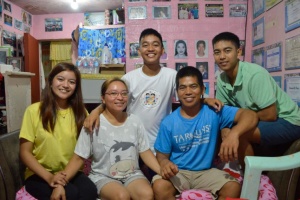 The Cada family, a 4Ps beneficiary and Huwarang Pamilya of CALABARZON.