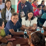 Staff of the Department of Social Welfare and Development’s (DSWD) Kapit-bisig Laban sa Kahirapan Comprehensive and Integrated Delivery of Social Services (KALAHI-CIDSS) hold a consultation meeting with community volunteers involved in the implementation of the Philippine Multisectoral Nutrition Project (PMNP).