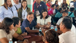 Staff of the Department of Social Welfare and Development’s (DSWD) Kapit-bisig Laban sa Kahirapan Comprehensive and Integrated Delivery of Social Services (KALAHI-CIDSS) hold a consultation meeting with community volunteers involved in the implementation of the Philippine Multisectoral Nutrition Project (PMNP).
