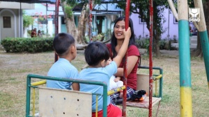 Maricris Novelas and her children at the Haven for Women, a DSWD-run residential care facility in Alabang, Muntinlupa City.