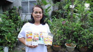 Marjorie Samaniego, better known as ‘Ghie’ became a beneficiary of the Department of Social Welfare and Development’s (DSWD) Sustainable Livelihood Program (SLP) in 2015 and founded “Cesmar Enterprise,” a small business that specializes in ginger-brew. Almost a decade later, her product is being sold at 16 reseller outlets in Bataan, earning her an award from Gawad Sulong 2024, the first ever awarding body for the most outstanding SLP participants, employees, and partners.